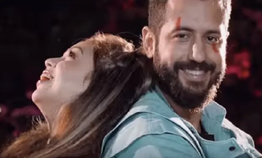 Mc Melody lança clipe com participação do FitDance e surpreende internautas; confira