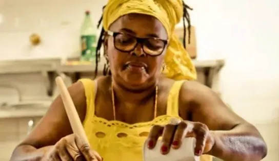 Chef Angélica Moreira morre aos 62 anos, em Salvador