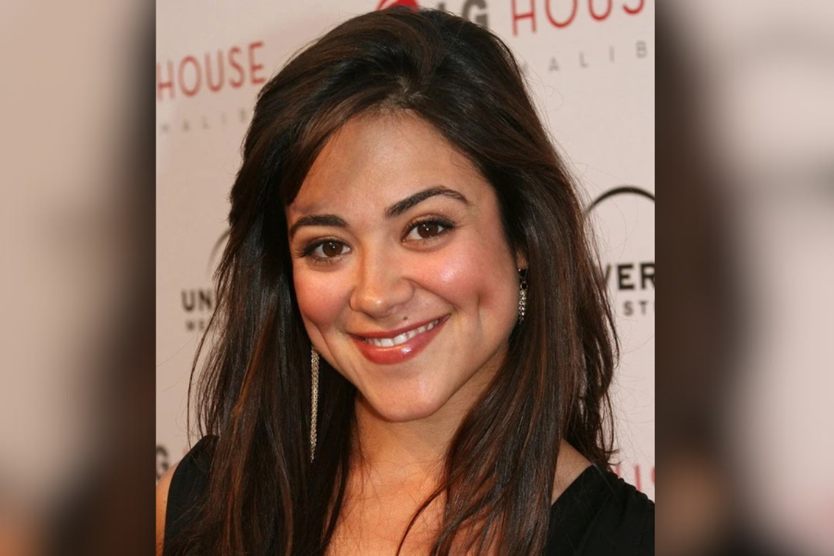 Camille Guaty, Conhecida Por Participações Em Séries Como Prison Break E How I Met Your Mother. | Foto: Reprodução