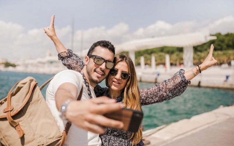 Os Dias dos Namorados em Salvador devem impulsionar as vendas do com&eacute;rcio local, especialmente nos segmentos de perfumaria, vestu&aacute;rio, chocolates, flores e experi&ecirc;ncias gastron&ocirc;micas/Foto: Divulga&ccedil;&atilde;o&nbsp;