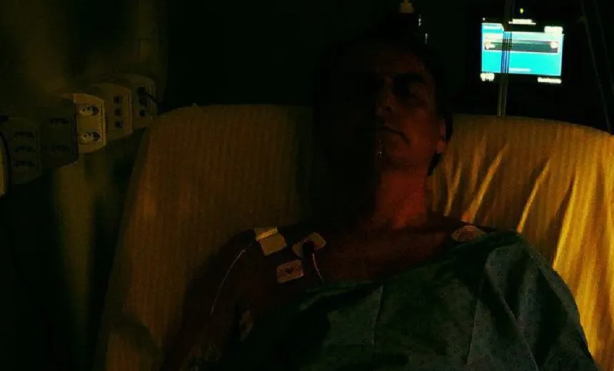 Bolsonaro deixa UTI e vai para unidade semi-intensiva, informa boletim