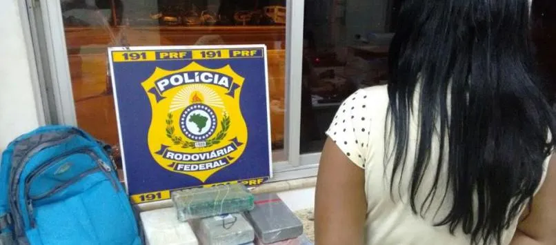 PRF apreende no sudoeste da Bahia droga que seria levada para Feira de Santana