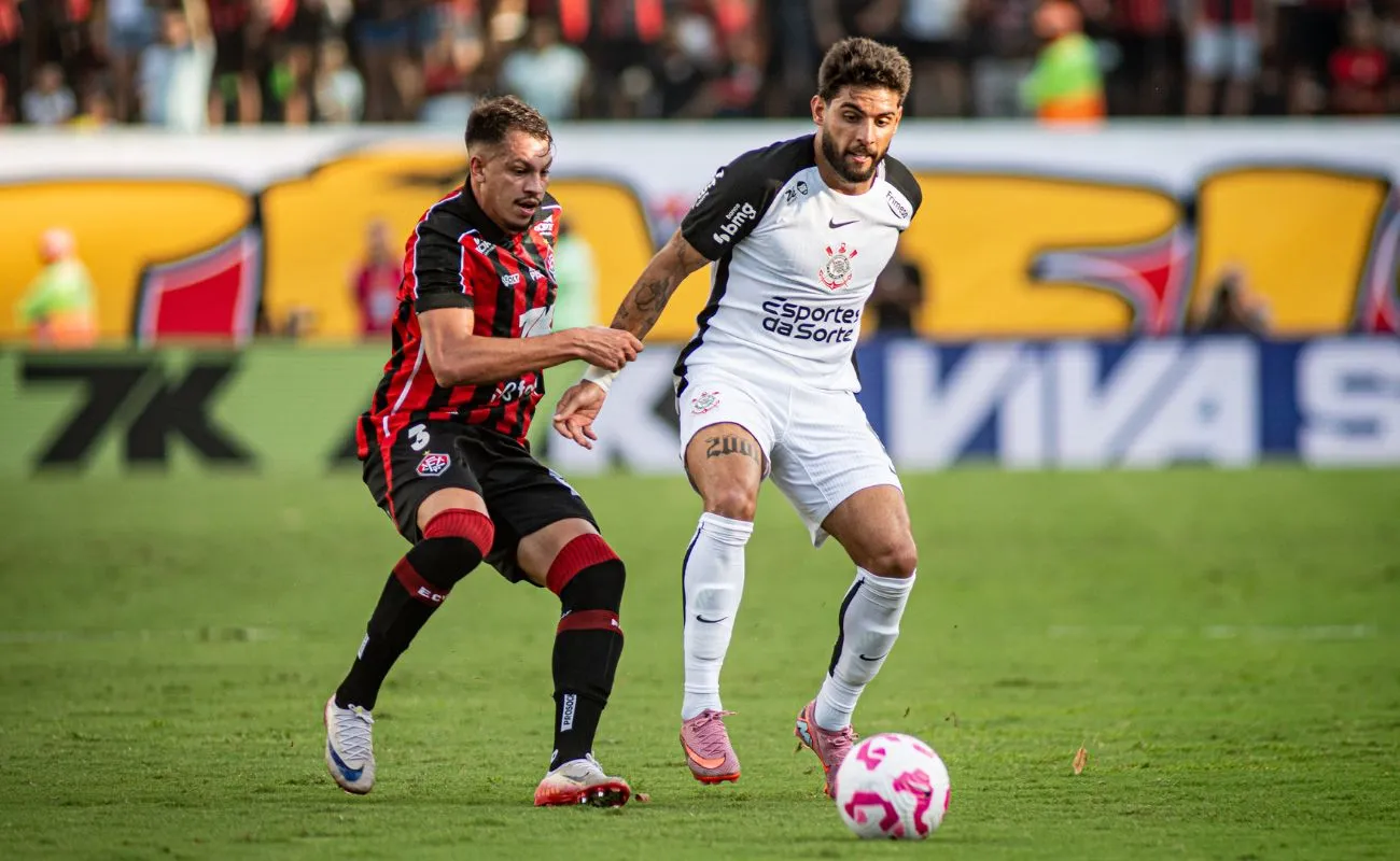 Vitória é derrotado pelo Corinthians e perde chance de deixar Z4