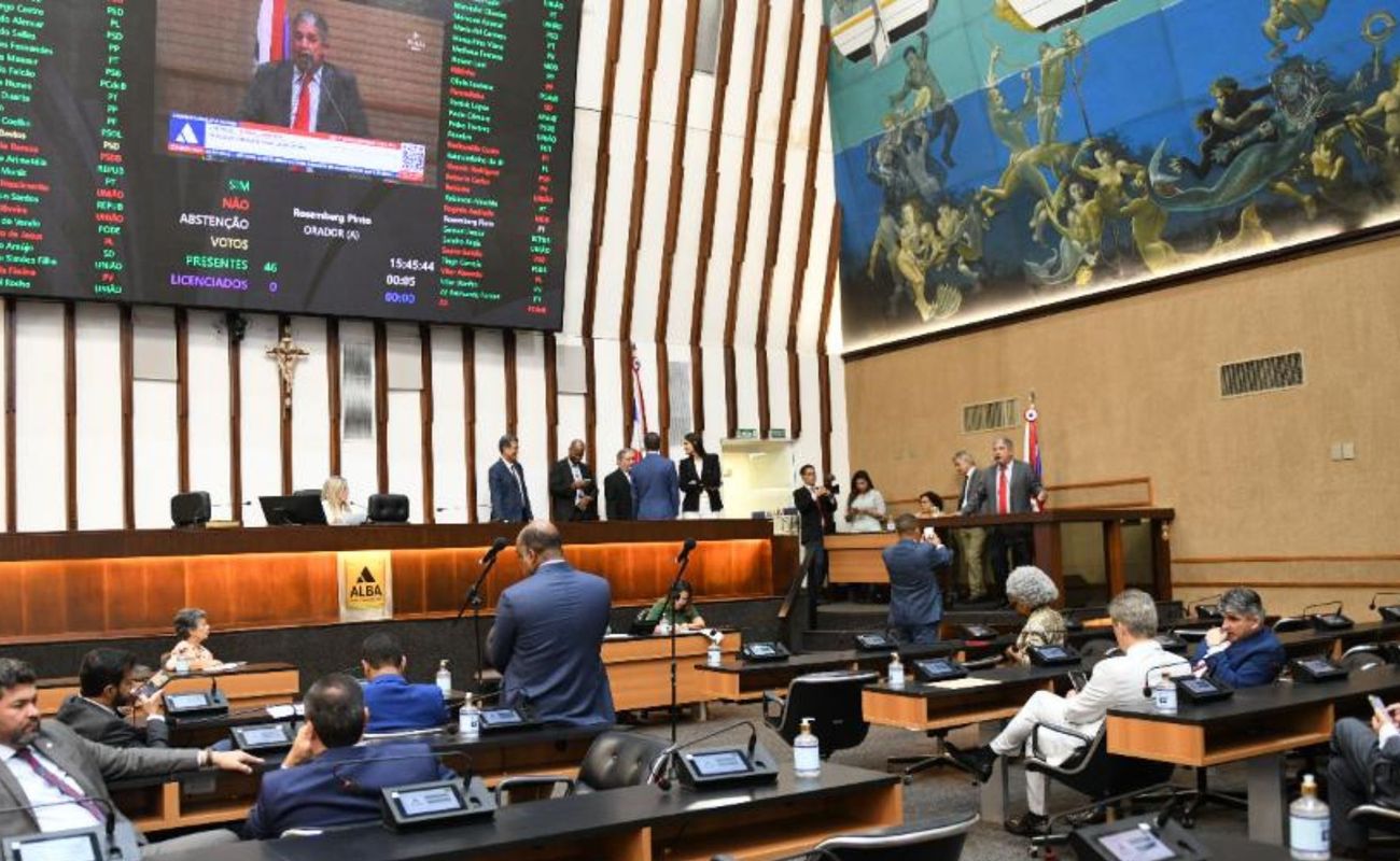 Alba recebe matéria