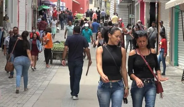 Comércio é reaberto em Vitória da Conquista e Barreiras, mas com restrições; saiba quais 
