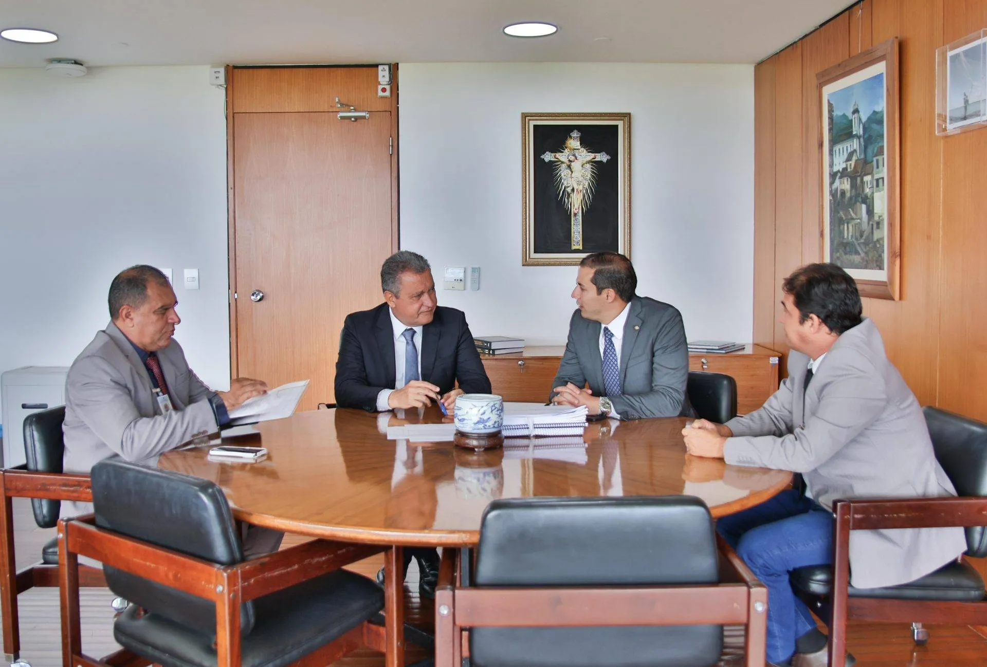 Deputado se reúne com governo Lula para discutir impactos da chuva em Canudos