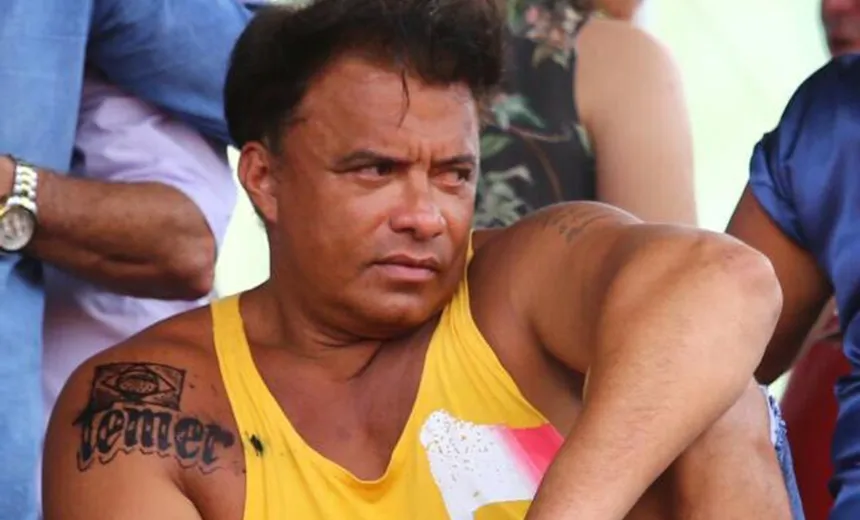 VÍDEO: Questionado sobre tatuagem de Temer, deputado agride homem em evento; Entenda