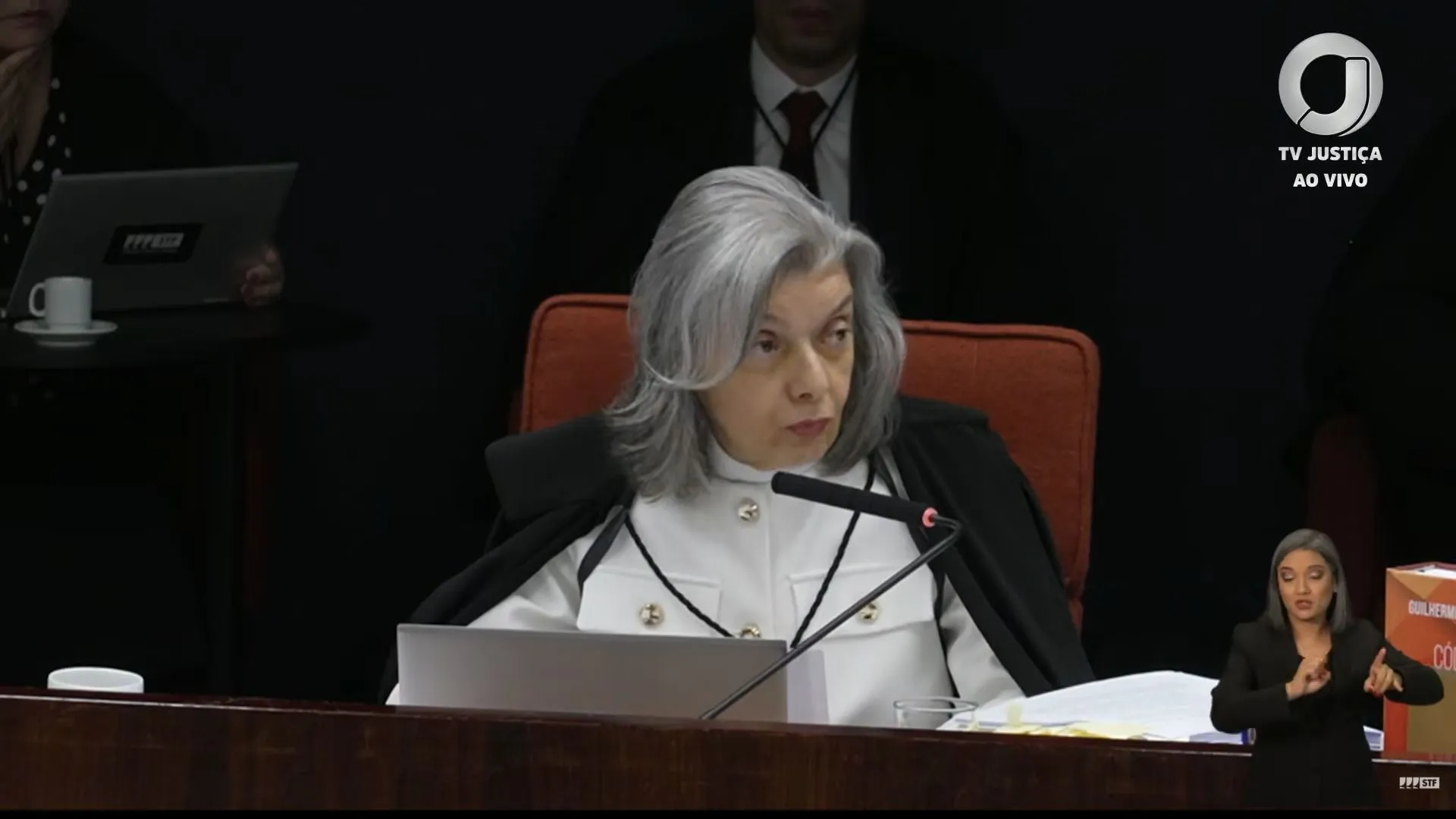 AO VIVO: Acompanhe voto de Cármem Lúcia no julgamento de Bolsonaro