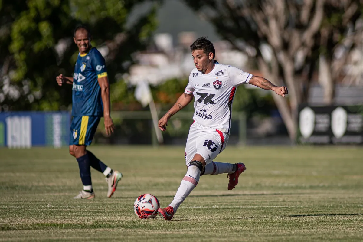 Em jogo movimentado, Jequié e Vitória ficam no 2 a 2 pelo Campeonato Baiano