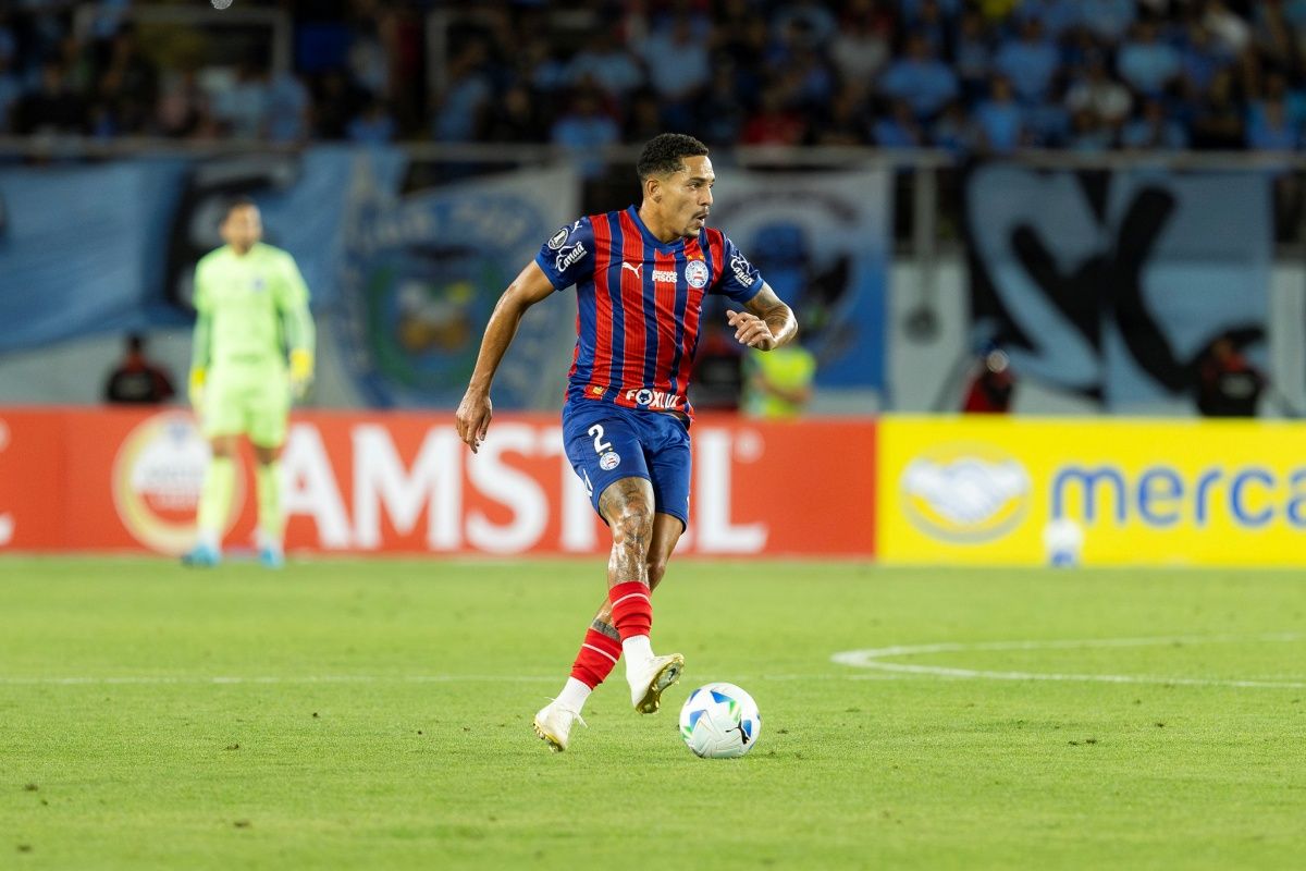  O lateral Giberto passou por um cirurgia de emerg&ecirc;ncia por apendicite e est&aacute; fora do jogo contra o O&rsquo;Higgins, pela Libertadores. Foto: Rafael Rodrigues/EC Bahia