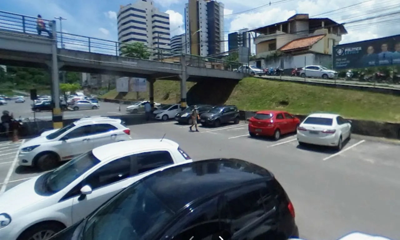 Operador é indenizado em R$ 10 mil após sofrer homofobia em shopping na Bahia
