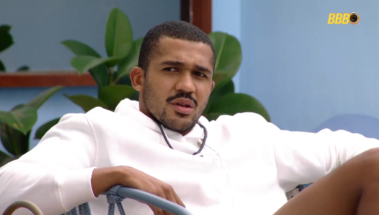 Matheus se pronunciou ap&oacute;s ser acusado de homofobia 'Que mimimi'.  |Foto: Reprodu&ccedil;&atilde;o Rede Globo 