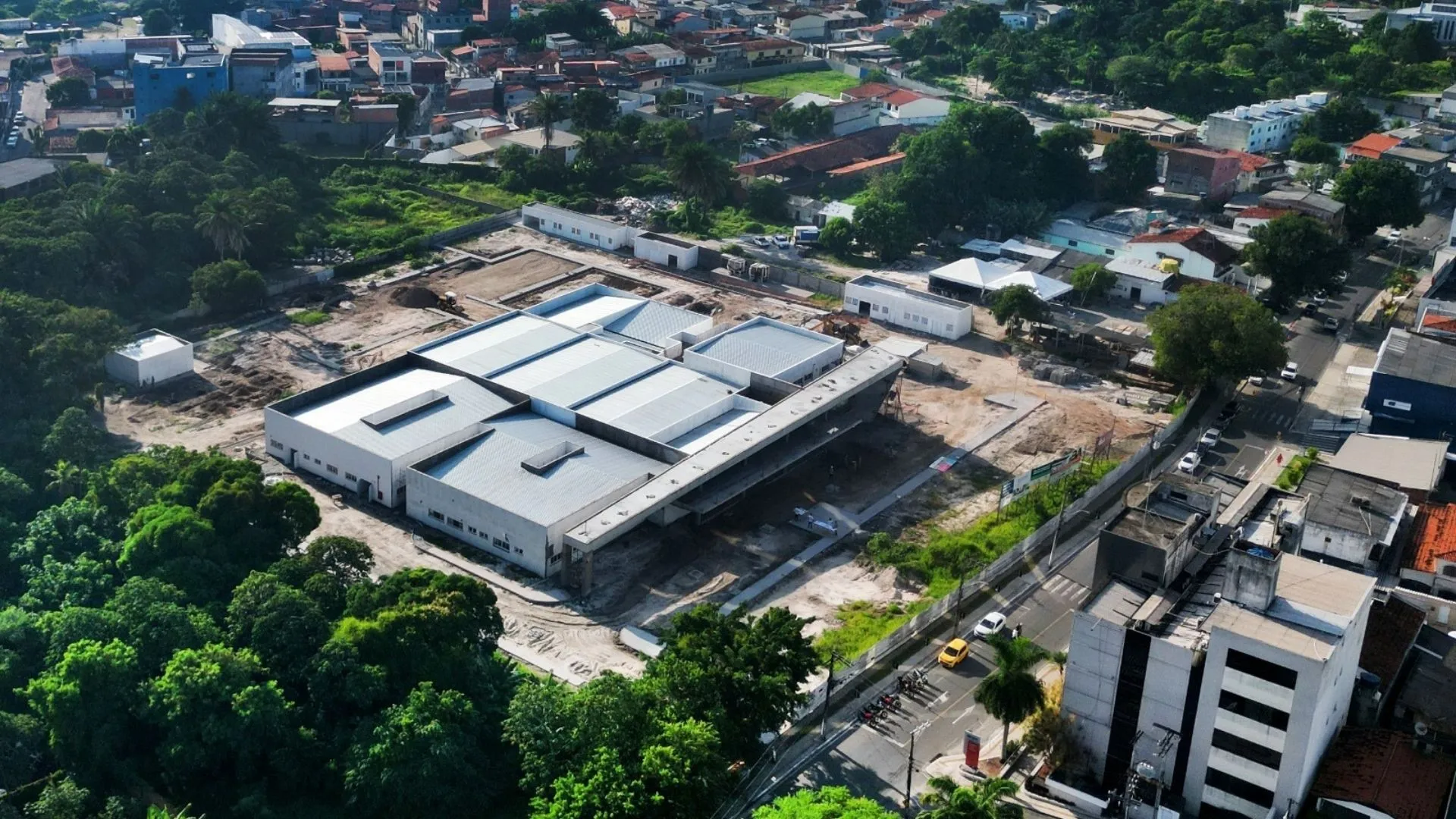 Obra da policlínica em Camaçari chega a 78% e deve inaugurar em junho