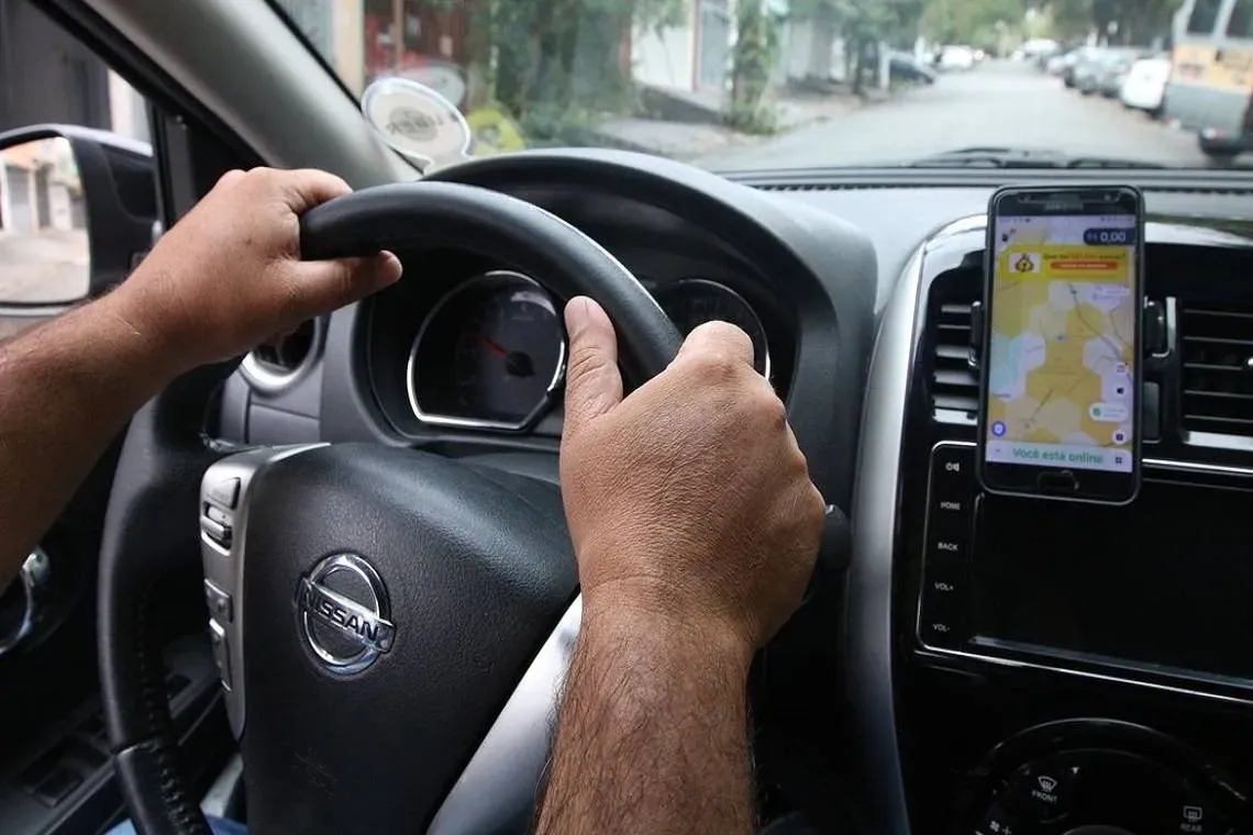 Governo aumenta limite de cr&eacute;dito para motoristas de app comprarem carro.| Foto: Reprodu&ccedil;&atilde;o