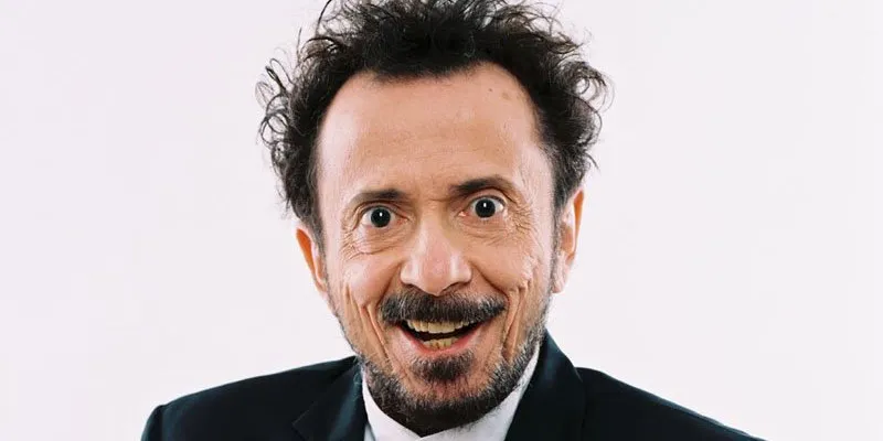 Com problemas de saúde, Tom Zé cancela show no Festival de Verão 2015