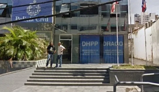 Homem mata companheira no bairro de Sussuarana e se apresenta para confessar crime na delegacia
