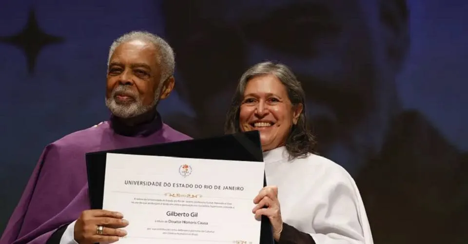 Doutor Honoris Causa: Gilberto Gil é homenageado no Rio por contribuições culturais ao país