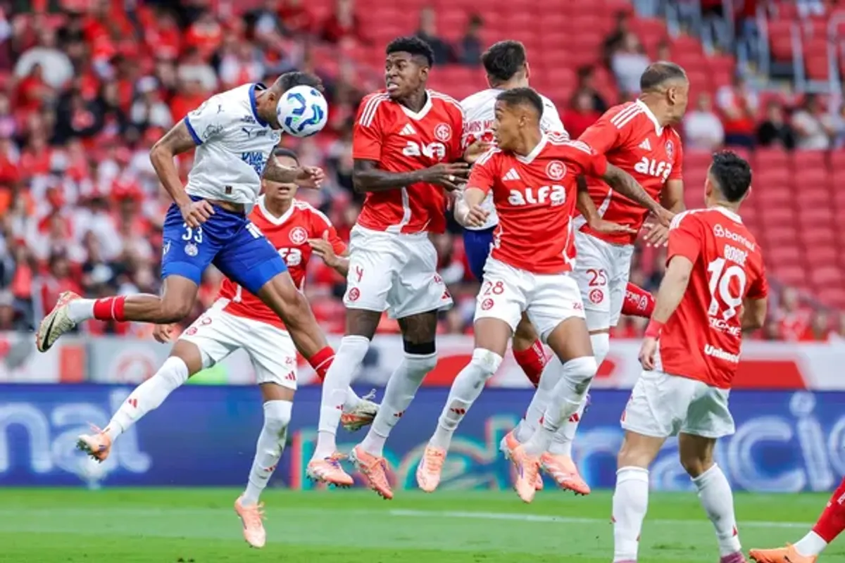 Bahia e Iternacional se enfrentam neste domingo, no Beira Rio, em Porto Alegre. Foto: Rafael Rodrigues | ECB