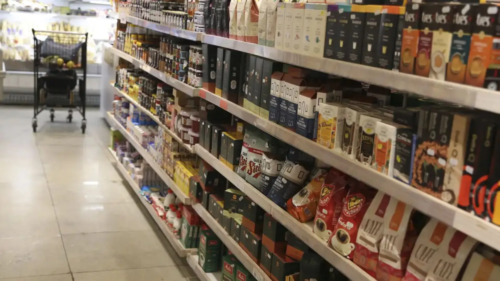Cesta básica em Salvador tem alta no ano, mas registra queda em agosto