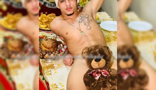 Cena pornô de Natal é suspensa após mãe de ator entrar no estúdio: "situação se complicou"
