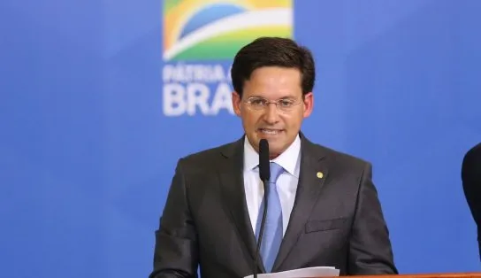 Ministro João Roma diz que governo estuda mudanças no Bolsa Família; "proposta de ampliação"