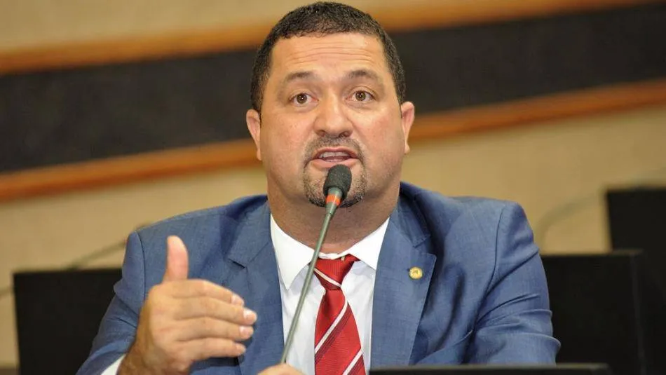 Deputado Osni Cardoso, ex-prefeito de Serrinha terá que devolver R$ 520 mil ao tesouro estadual