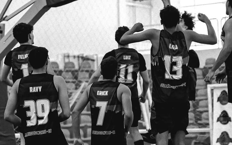 Ap&oacute;s o acidente com time de basquete, a Prefeitura de Juazeiro do Norte decretou luto oficial e mobilizou equipes para prestar apoio &agrave;s fam&iacute;lias das v&iacute;timas/Foto: Redes Sociais&nbsp;