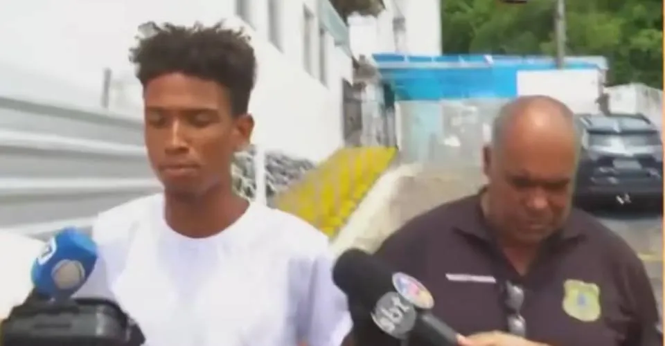 Homem que matou e decepou mão da mãe é preso preventivamente e passará por avaliação psicológica