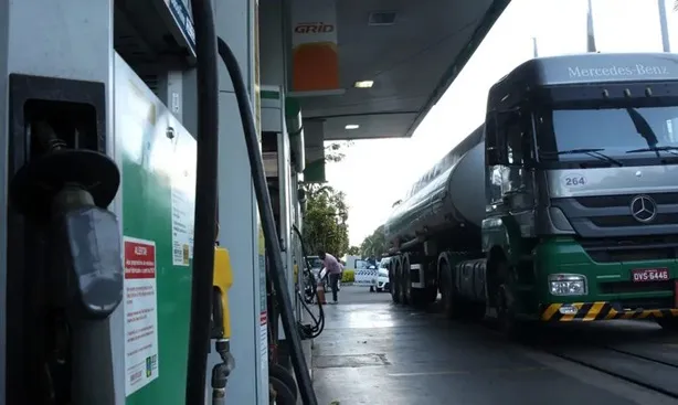 Petrobras anuncia redução do preço do óleo diesel