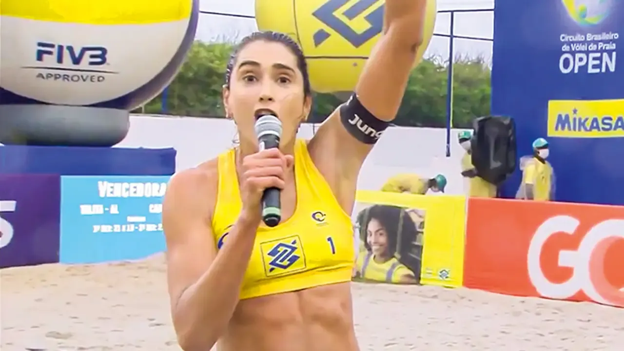 Jogadora de vôlei é suspensa após celebrar prisão de Bolsonaro