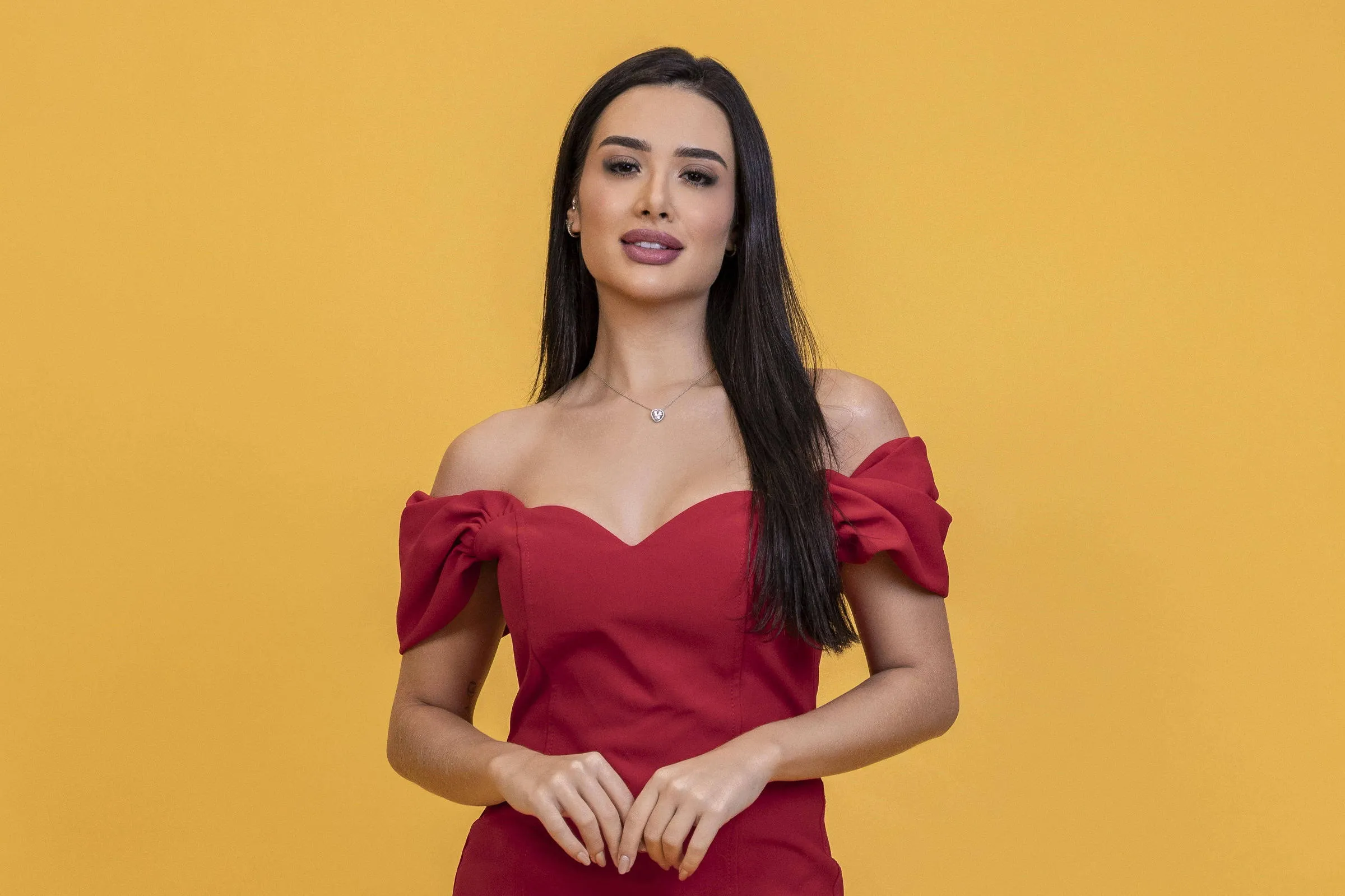 Fotos de antes e depois de Jordana, do BBB 26, surpreendem web; veja