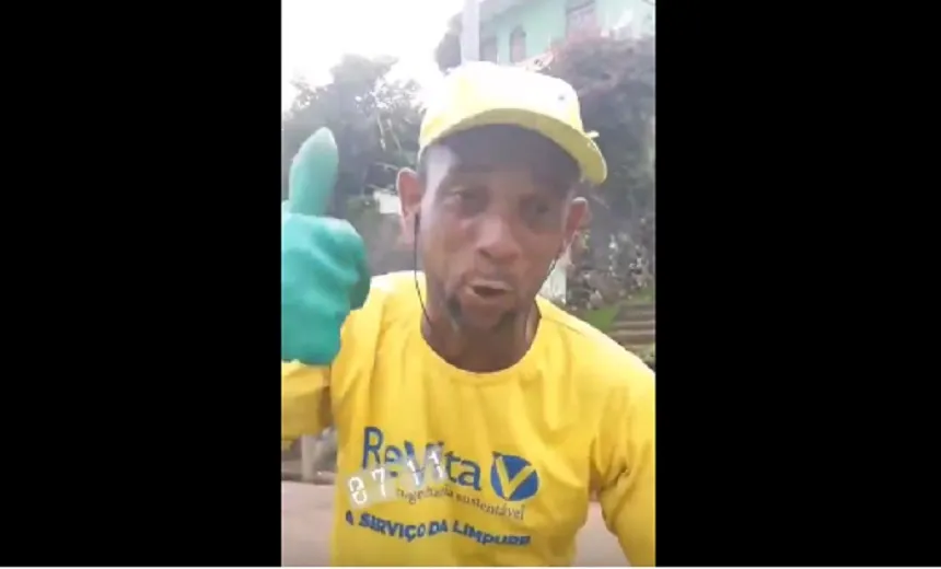 TÁ LIMPEZA!: Debaixo de chuva, gari revela ser fã do Aratu Online e da Live da Madruga