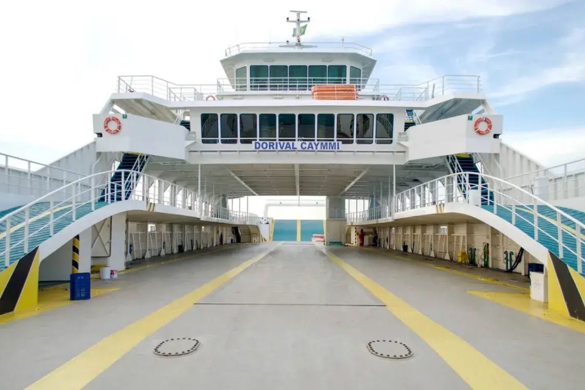 Com a suspensão parcial da operação por parte da Marinha, dois Ferry-Boat fazem a travessia. Foto: ITS