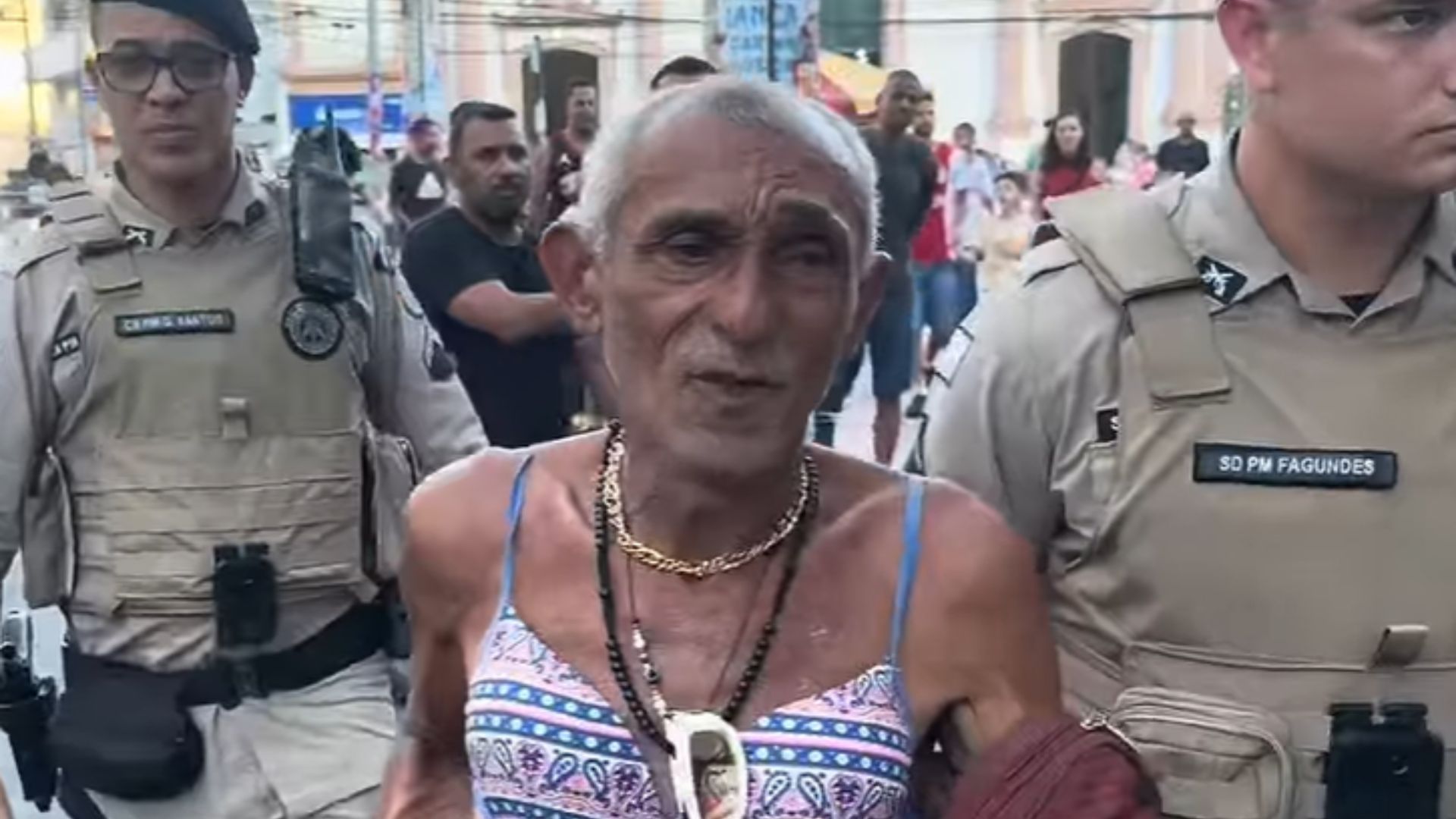 Homem &eacute; preso suspeito de importuna&ccedil;&atilde;o sexual na Pra&ccedil;a da Piedade. Foto: reprodu&ccedil;&atilde;o | Al&ocirc; Juca