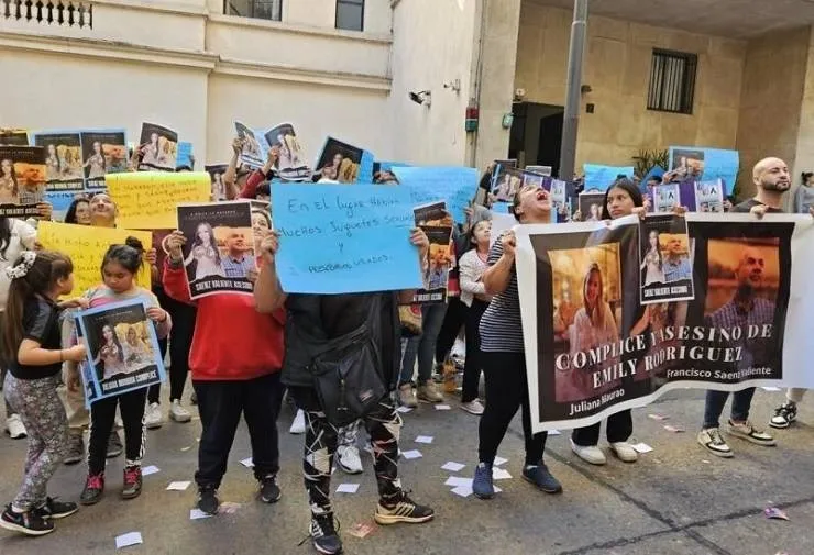 Familiares e amigos pedem que suspeito de matar brasileira na Argentina volte à prisão
