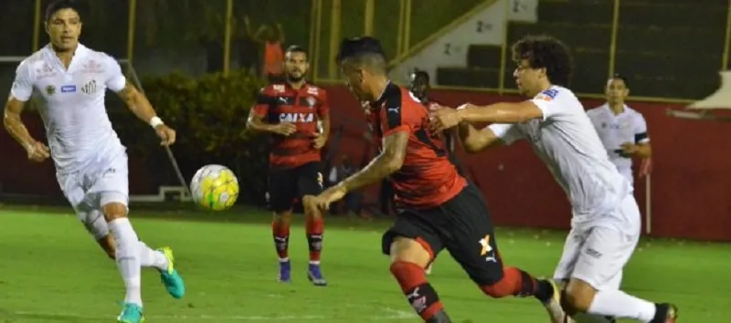 DERROTA NO BARRADÃO: Vitória perde para o Santos e fica na bronca com arbitragem
