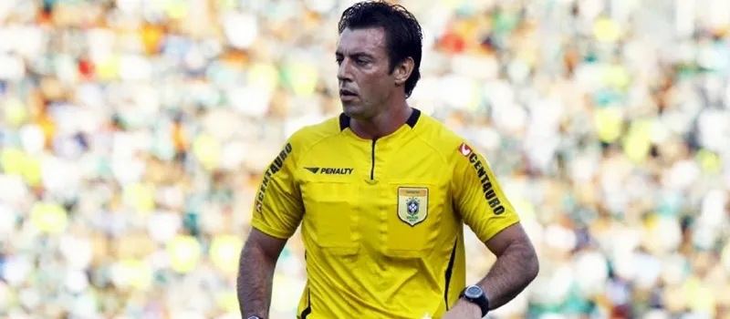 À MODA PAULISTA: Árbitros de São Paulo e da Bahia comandarão Ba-Vis da final do Baianão