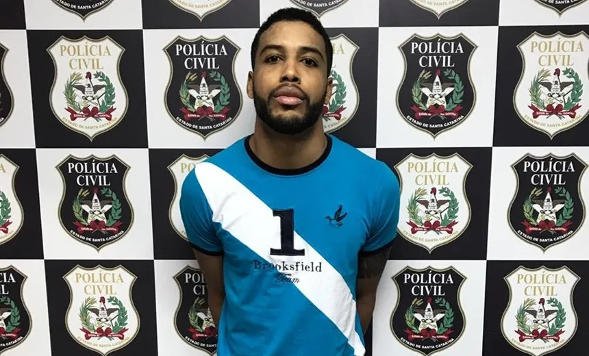 Autor do latrocínio de assessor é trazido para Salvador pela polícia