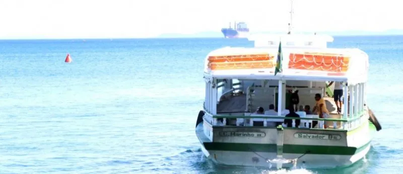 Empresas responsáveis pelas lanchas da travessia Salvador – Itaparica são autuadas pela Prefeitura