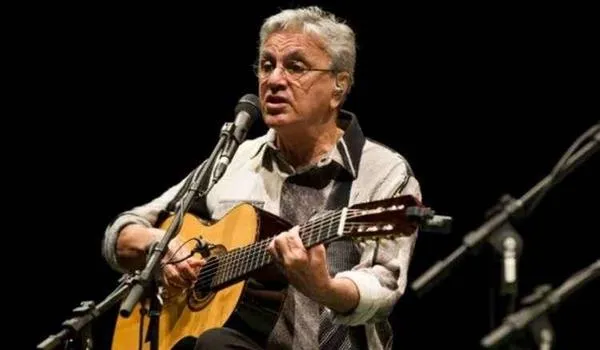 Caetano Veloso fará participação em evento que comemora 50 anos da Aratu 