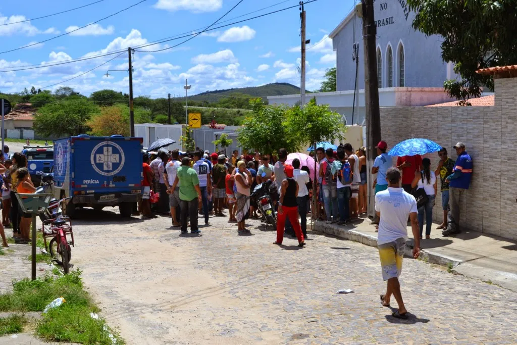 Marido mata a esposa minutos antes de ambos assinarem a separação