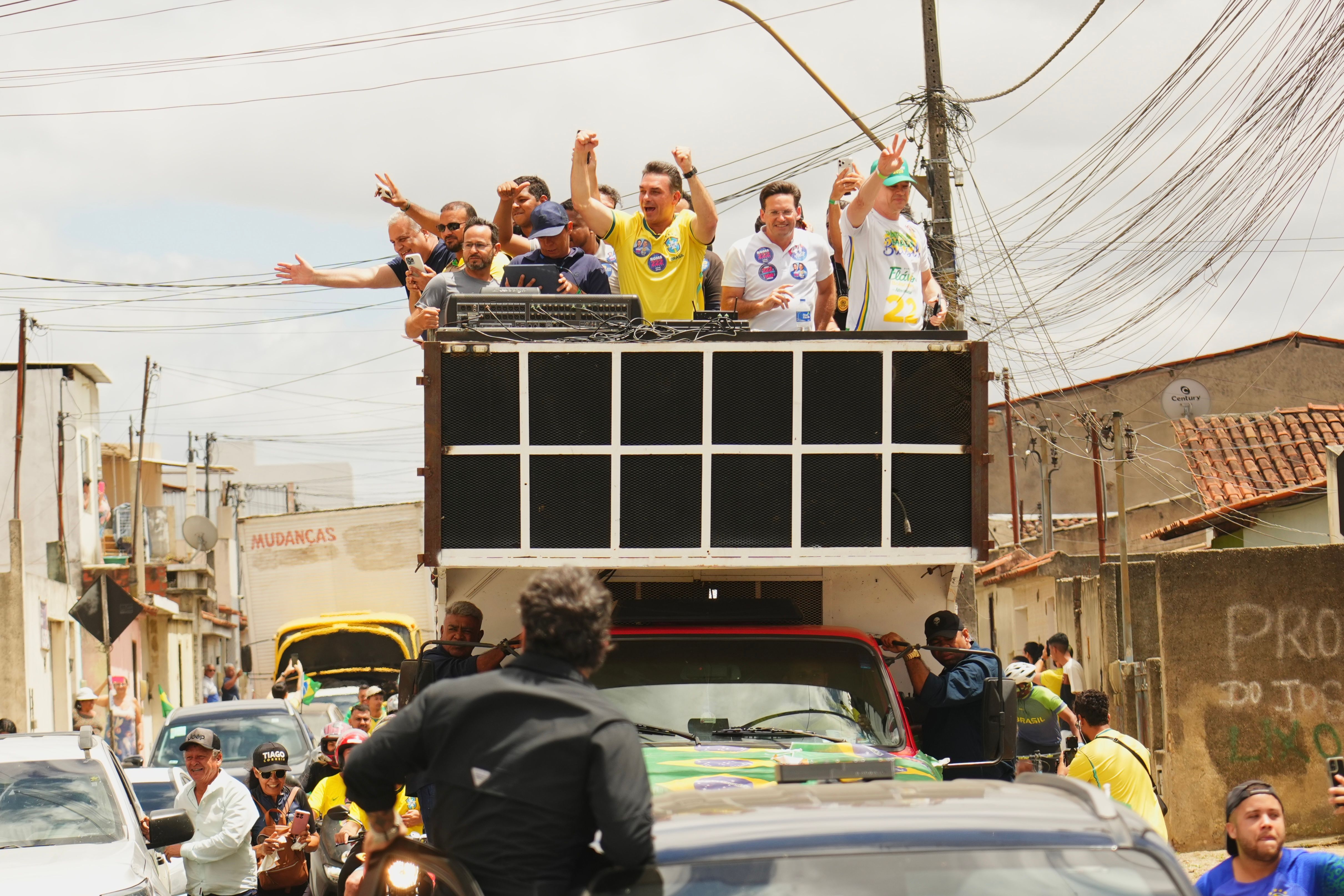 Fl&aacute;vio Bolsonaro Participa De Moto Carreata Com Apoiadores Em Vit&oacute;ria Da Conquista. Foto Charles Vieira Divulga&ccedil;&atilde;o Campanha Fl&aacute;vio Bolsonaro2