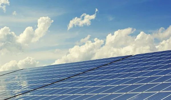 Sistema de geração solar de energia será instalado em zona rural da Bahia; obras têm início em 2021