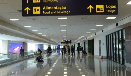 Testes contra Covid-19 são dispensados para entrar no Brasil; comprovante de vacinação é exigido em aeroportos  