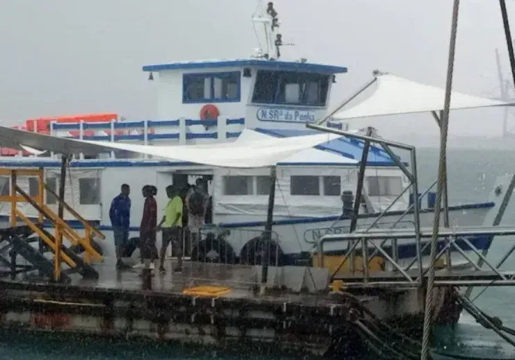 Travessia Salvador-Mar Grande é suspensa devido ao mau tempo