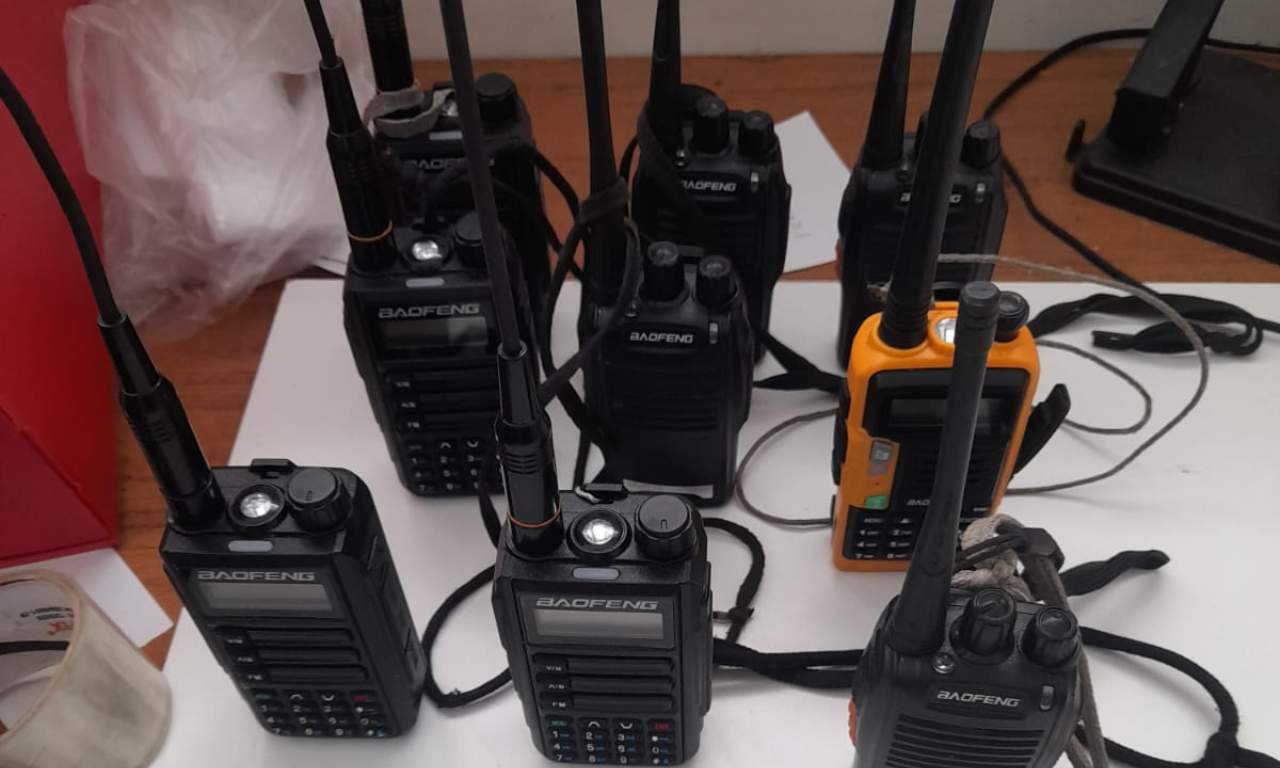 Drogas, balanças e rádios foram encontrados durante a operação. Foto: Divulgação | SSP-BA