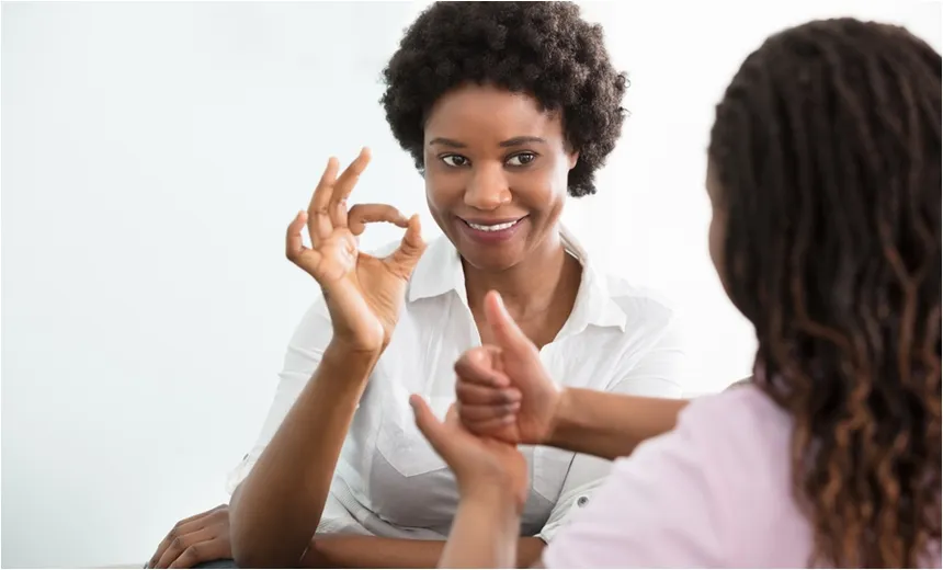 Cursos de libras online e gratuitos são oferecidos por universidades brasileiras; confira