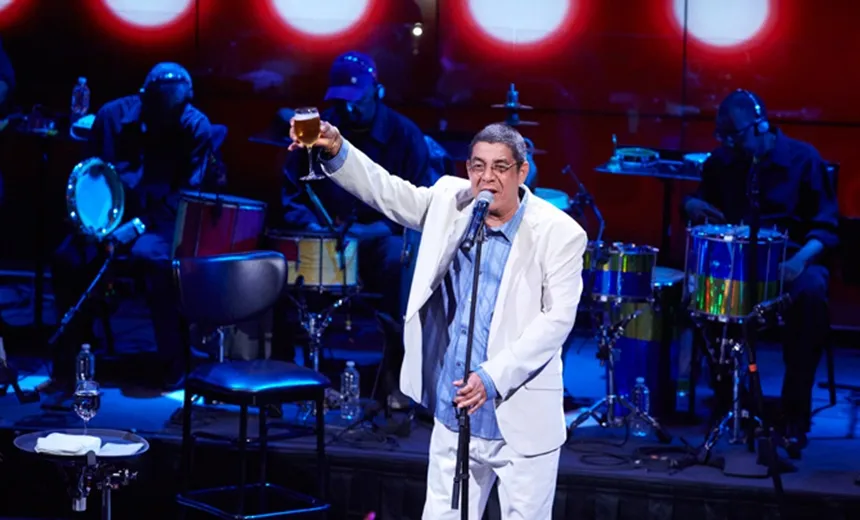 Zeca Pagodinho se apresenta na Concha Acústica com o espetáculo "Mais Feliz"