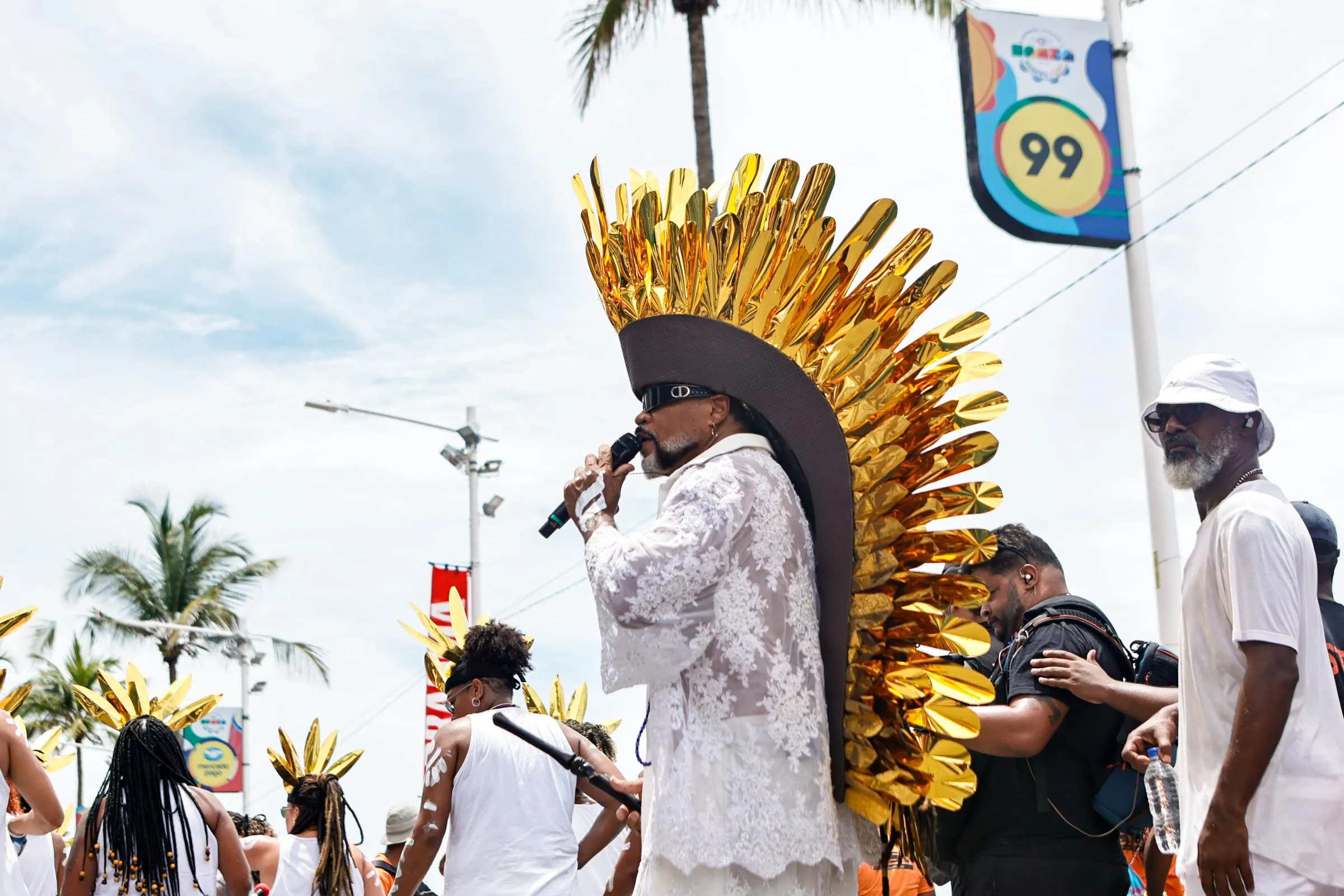Da Timbalada ao Arrastão: a história de Carlinhos Brown no Carnaval de Salvador