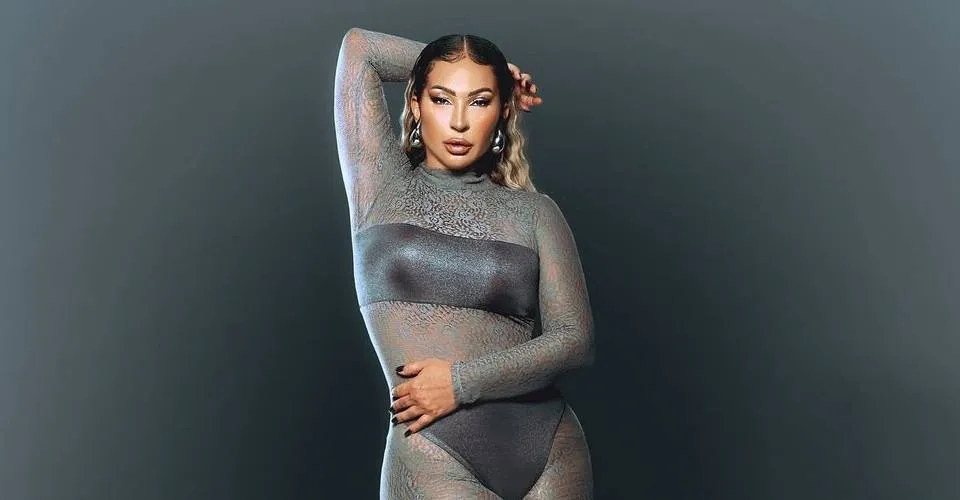 Valesca Popozuda revela posição inusitada na hora do sexo: 'Plantar bananeira'